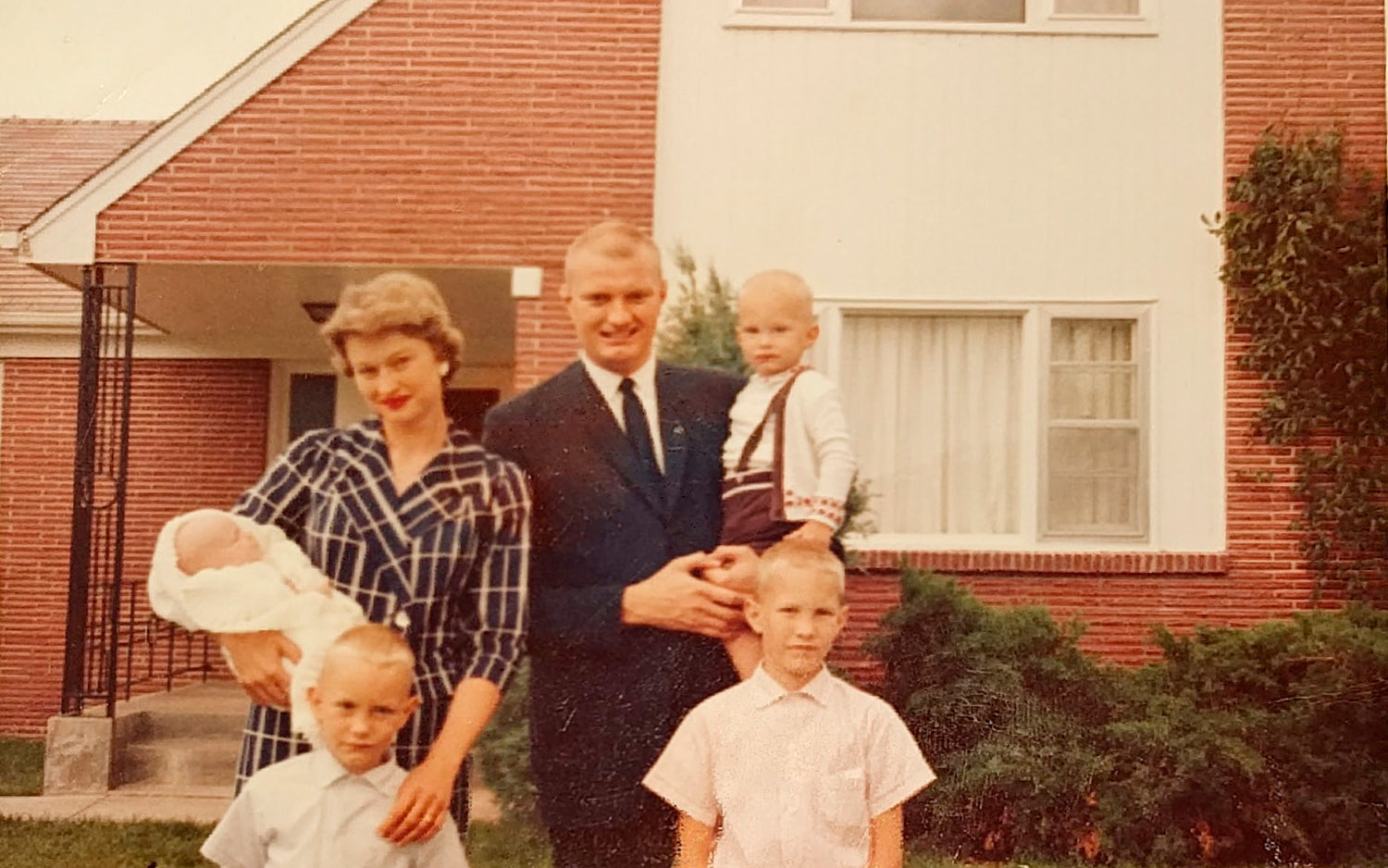 Sam Shares a Touching Story on His Family "Chain"