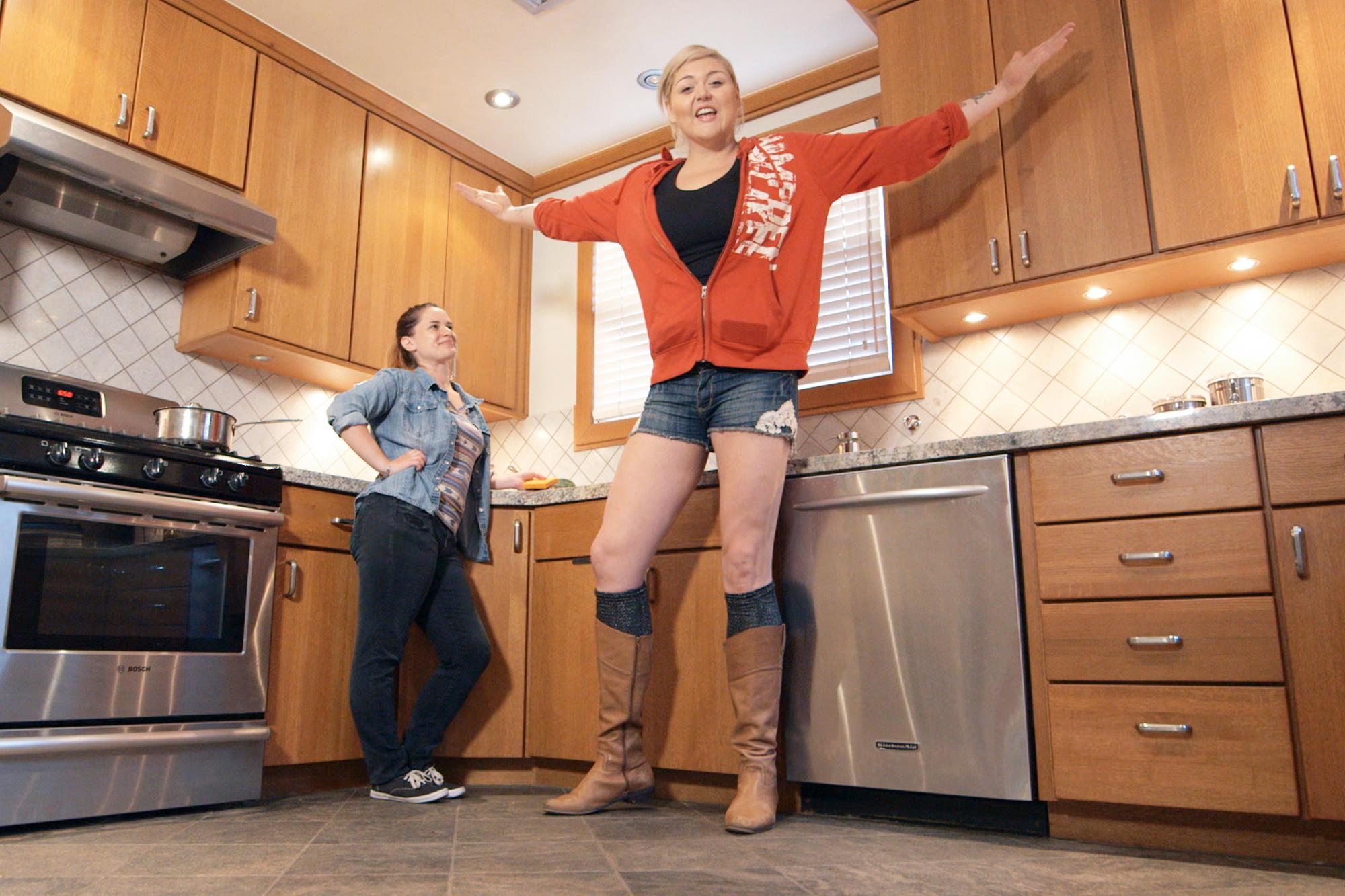 TLC's 'My Giant Life' Explores Issues Facing Extremely Tall Women