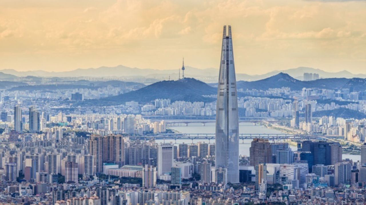 Lotte World Tower is the Fifth Tallest Skyscraper and Has it All.